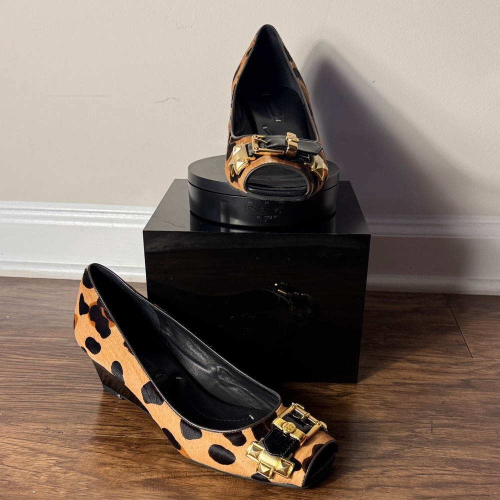 BCBGMaxAzria Leopard Print Flats with Gold Accents